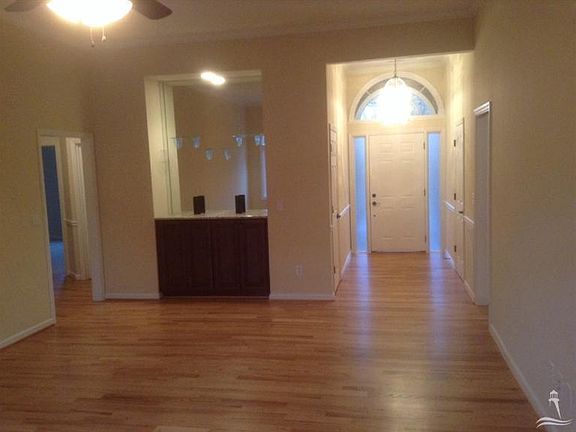 3rd image of 4137 NE Devonshire Lane SE