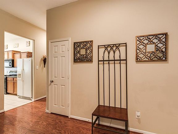 4th image of 8310 Littlehip Hawthorn Dr