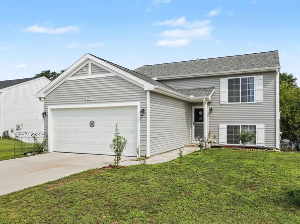 970 View Pointe Dr, Middleville, MI 49333