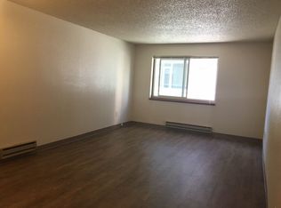 Hilltop Court Apartments, Seattle, WA 98104