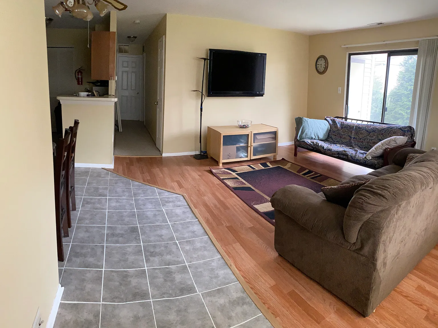 2 bed, 1112 sqft, $2,000 — Photo 3
