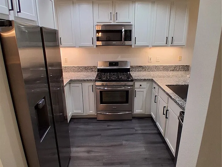 3190 Altura Ct #101 — Photo 35
