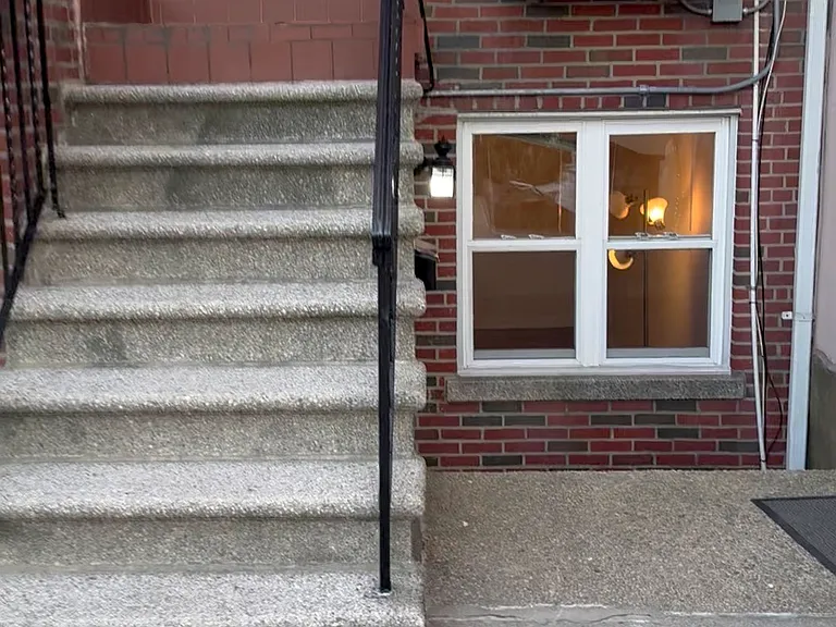 1060 Neill Ave #B — Photo 8