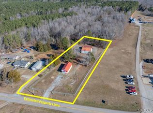 662 Blackridge Rd, La Crosse, VA 23950