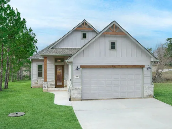 43 Silver Lakes Dr, Huntsville, TX 77340