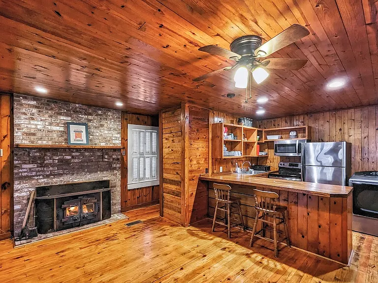 139 Cradle Rock Rd — Photo 10