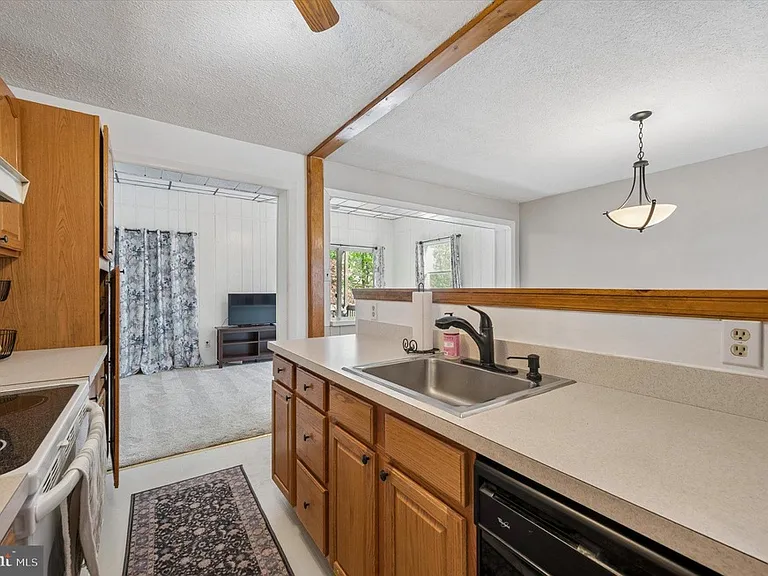 704 Swarthmorewood Ln — Photo 25