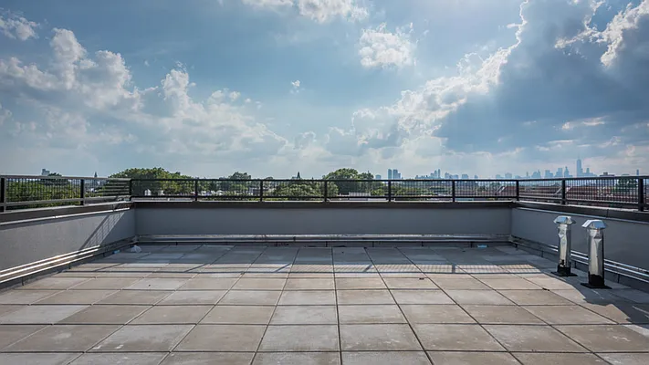 Rented by Nooklyn NYC LLC | media 41