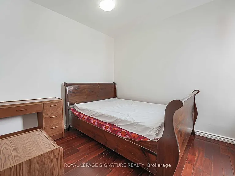 80 Markham St — Photo 4