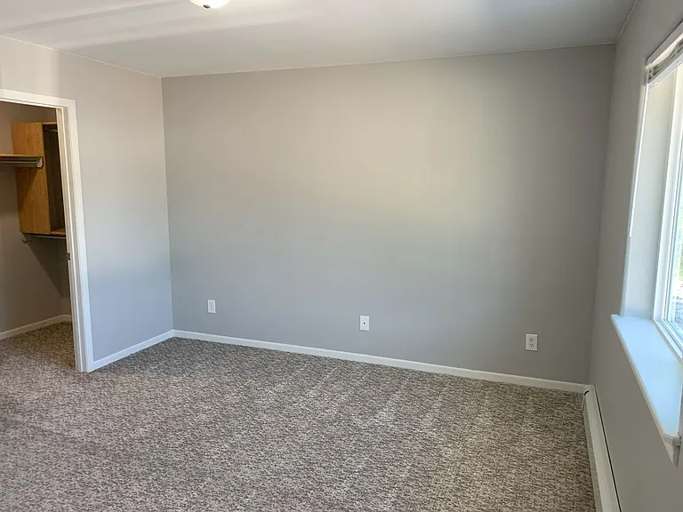 200 E Pike Ave — Photo 5