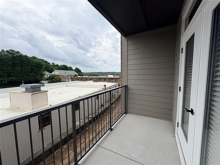 District on the Etowah Apartments — Photo 1285