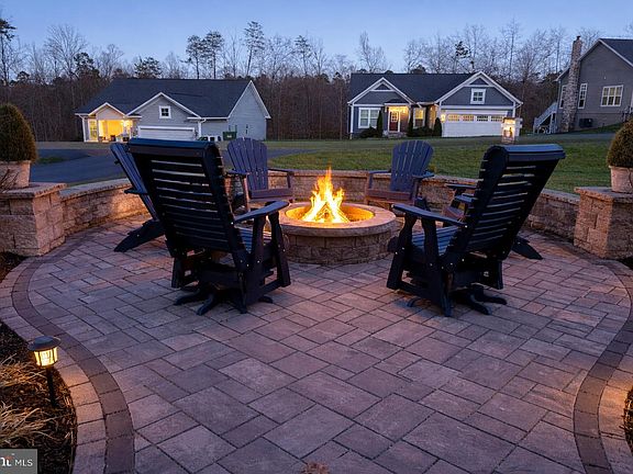 3rd image of 287 Sunset Loop