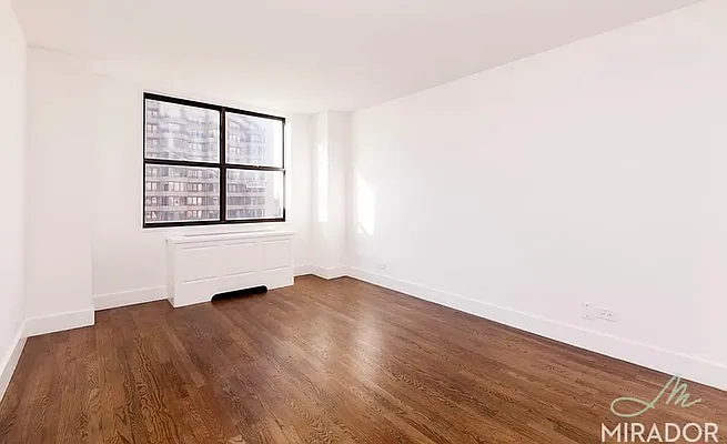 Rented by Mirador Real Estate | media 4