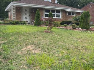 1020 Towervue Dr, Pittsburgh, PA 15227