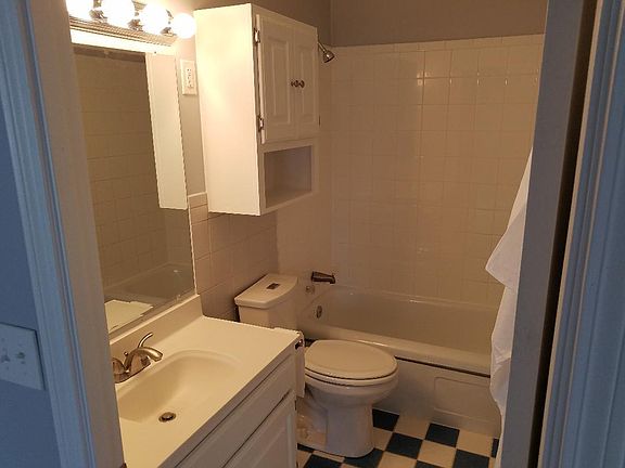 5th image of 1838 S Cotner Blvd