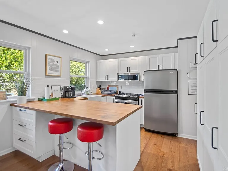 7001 Blue Bird Dr — Photo 16