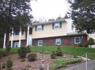 20 Stony Brook Rd, Branchburg, NJ 08876