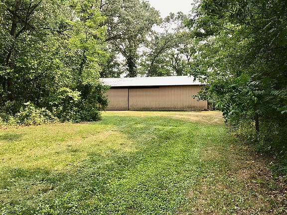 3rd image of 69021 Wildwood Dr