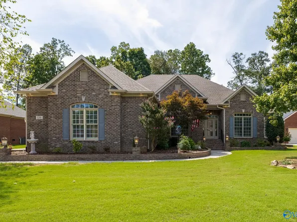 138 Holbrook Dr, Huntsville, AL 35806