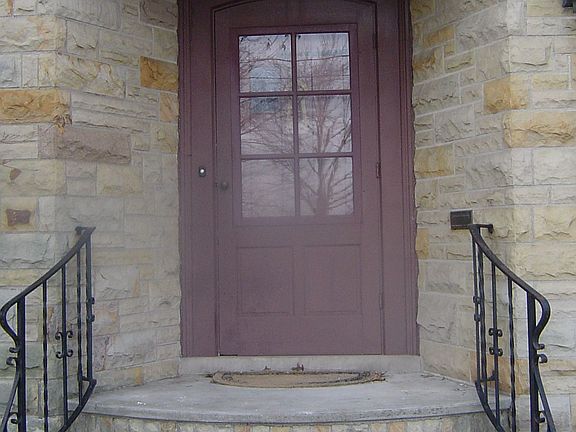 Rounded Front Door