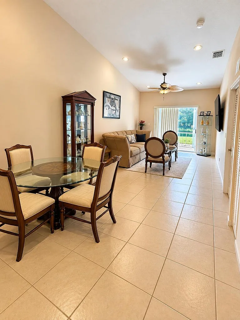 2 bed, 1259 sqft, $2,800 — Photo 3