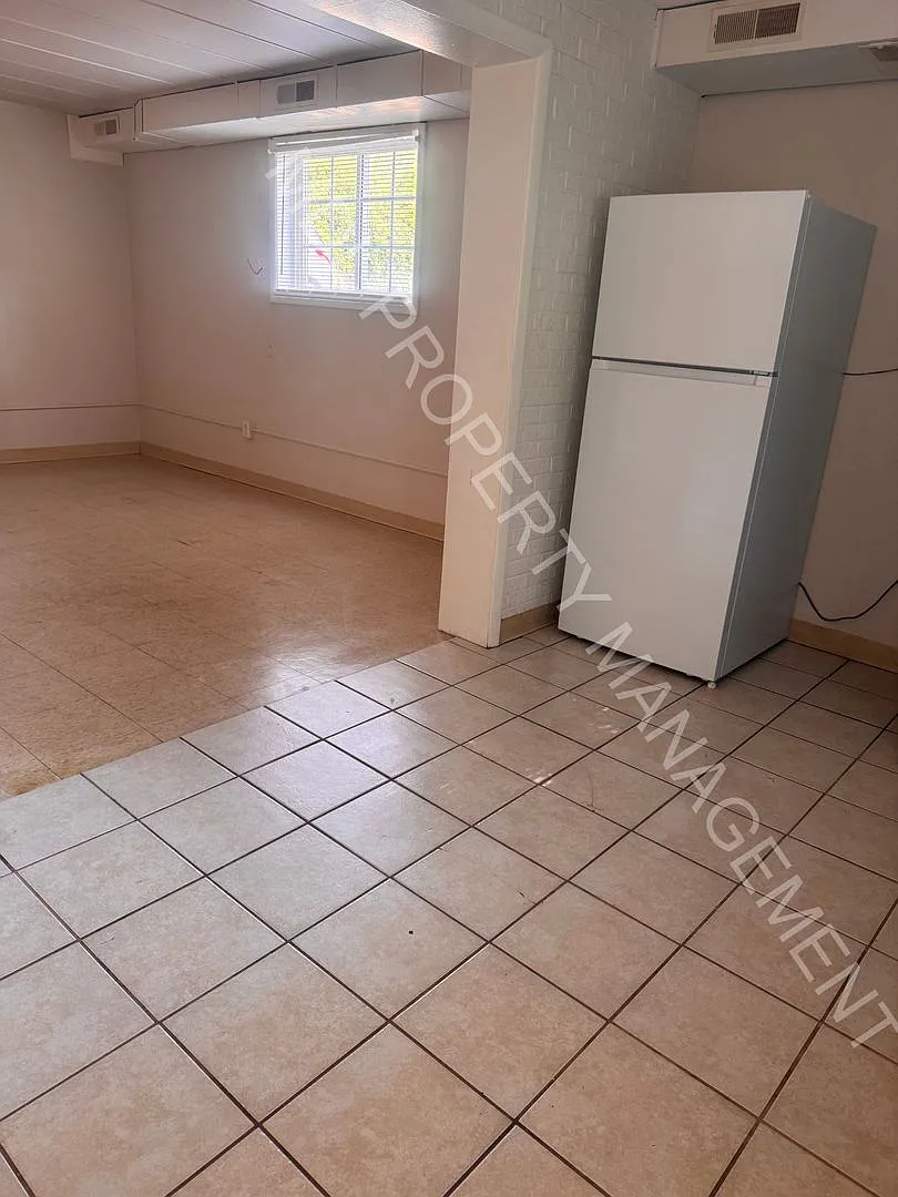 2020 Weiss — Photo 3