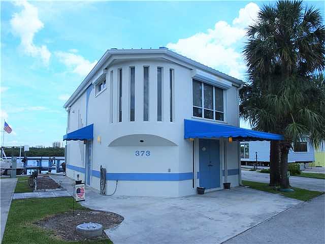 1st image of 373 Nettles Blvd