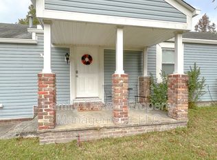 806B N Magnolia St, Summerville, SC 29483
