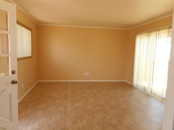 3rd image of 3267 Ocean Front Walk