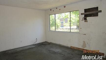 2nd image of 2311 E Sonora St