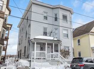 7 Bennington St, Lawrence, MA 01841