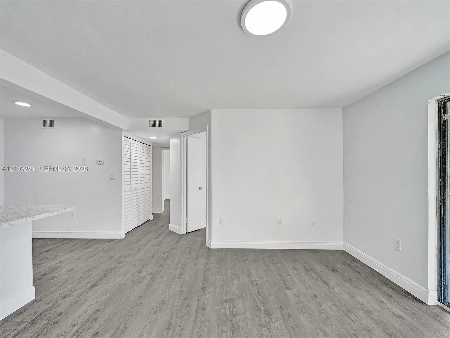 Palms Of Pembroke Condo — Photo 3