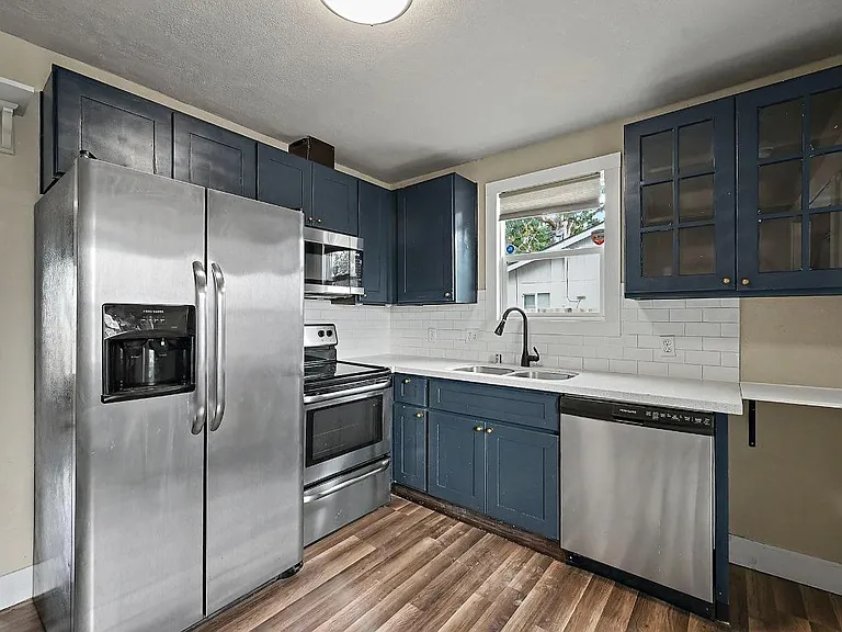 14917 W Thorne Ln SW — Photo 9