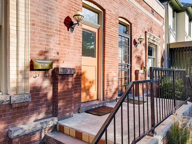 1732 N Clarkson St — Photo 4