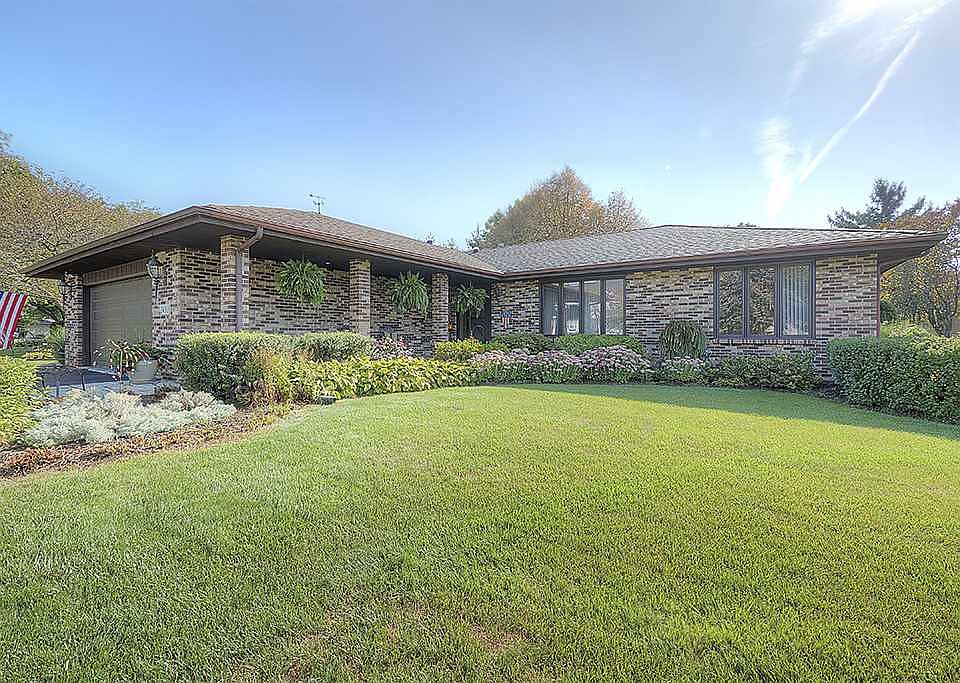 1st image of 1431 Red Oak Ln