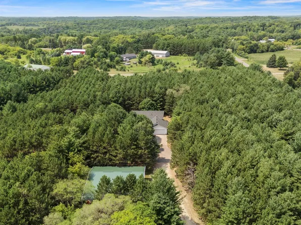 2161 Goose Lake Rd, New Richmond, WI 54017