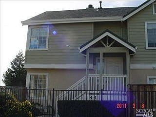 1st image of 45 Chaucer Ln