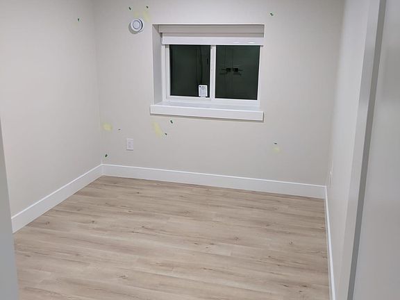 4th image of 16668 18b Ave