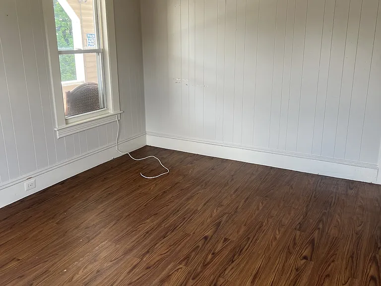 157 Massabesic St — Photo 2