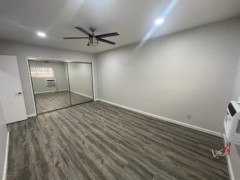 1020 S Sherbourne Dr #303 — Photo 9