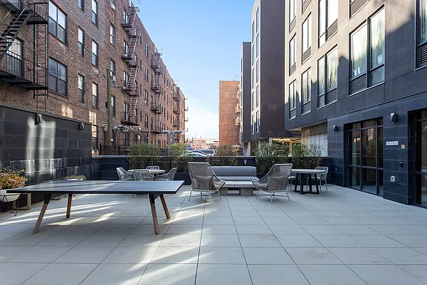 Rented by Nest Seekers International | media 23