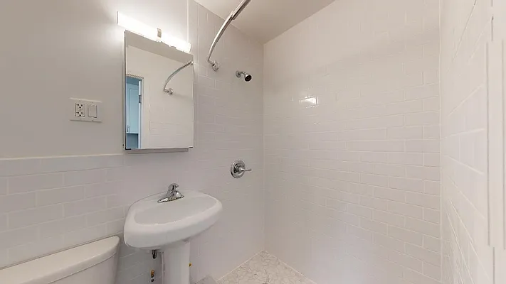 Rented by Bond New York | media 6