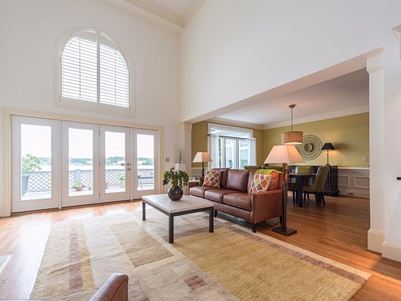 5th image of 15918 Riverpointe Dr