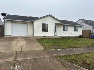 1078 Kees St, Lebanon, OR 97355