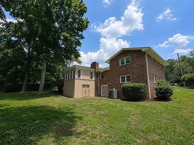 2653 Club Valley Dr NE — Photo 18