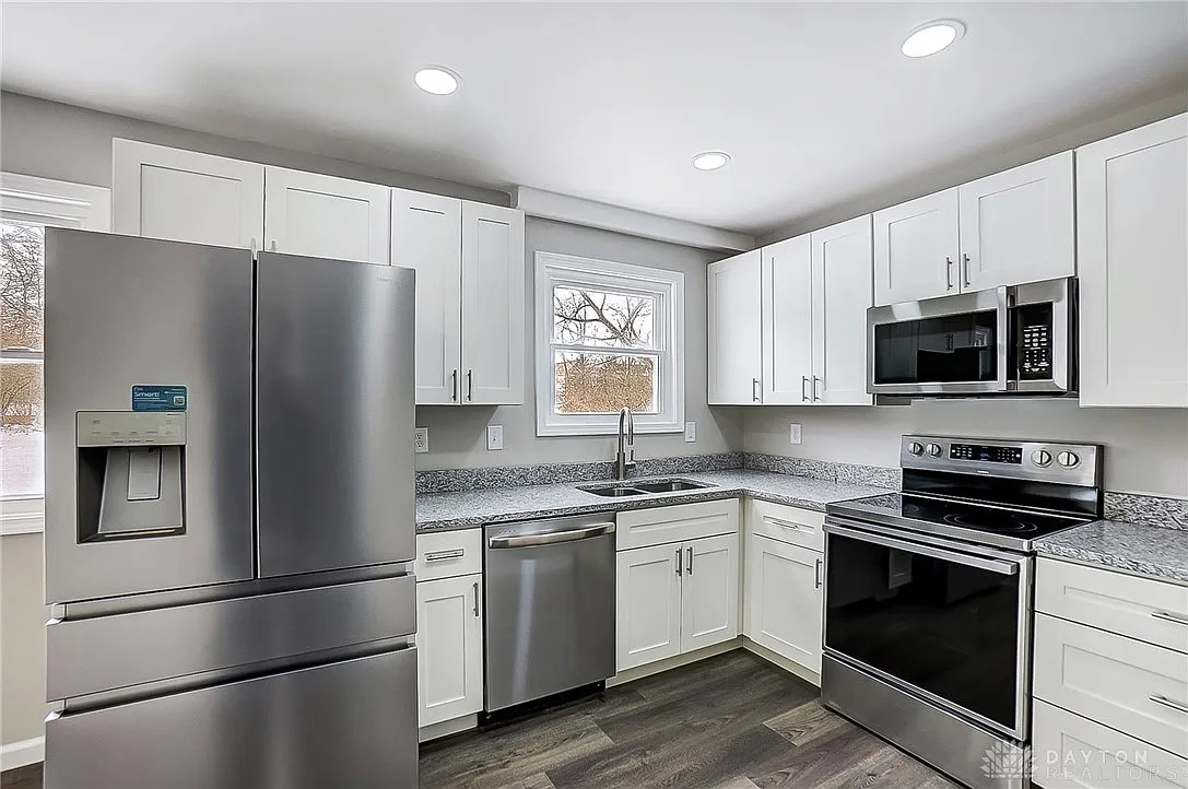 2 bed, 1100 sqft, $1,800 — Photo 4