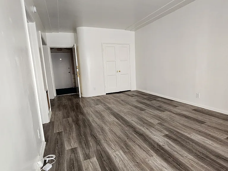 1781 N Orchid Ave #103 — Photo 2