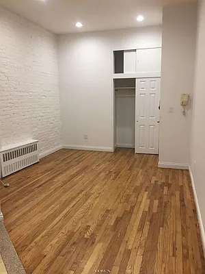 Rented by Town Residential | media 18