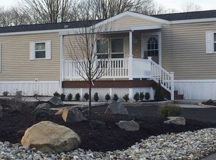 30 Makepeace Dr, Oak Ridge, NJ 07438