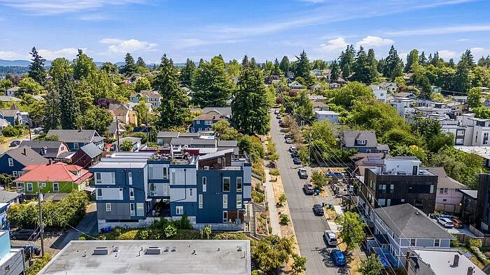 3908A S Hudson St — Photo 45